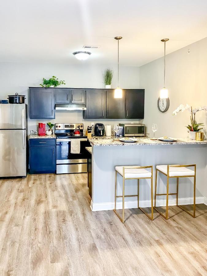 Апартаменты Full Kitchen,King,W/D,Netflix,2 Smart Tvs,Parking Луисвилл Экстерьер фото